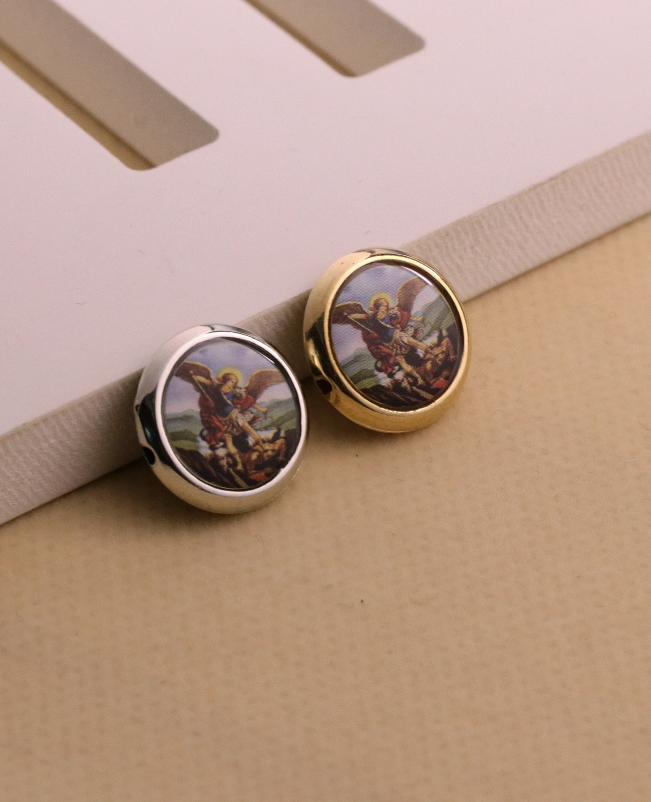 20Pcs Round The Archangel Sain - Jewelry Making Michaels 评论和价格