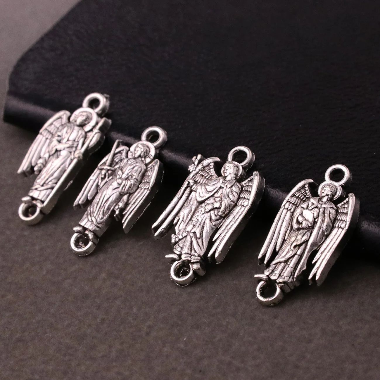 4Pcs The Archangel Medal Chris - Jewelry Making Michaels 评论和价格