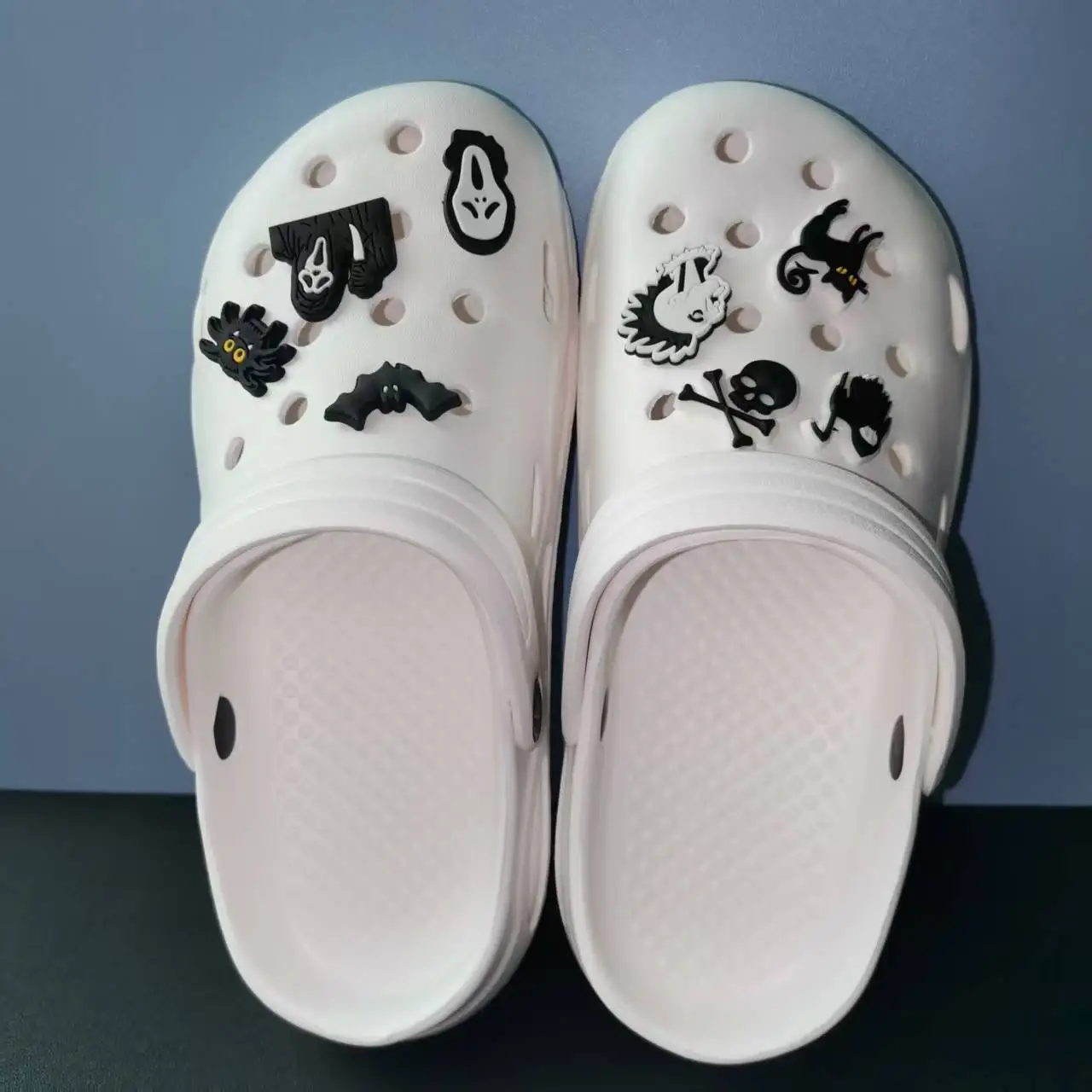 Woman Slippers With Halloween  - Jewelry Making For Adults 评论和价格